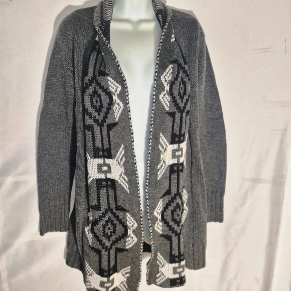 RUE21 Southwestern design Cardigan long sweater 100% Acrylic in size Small - Picture 6 of 16